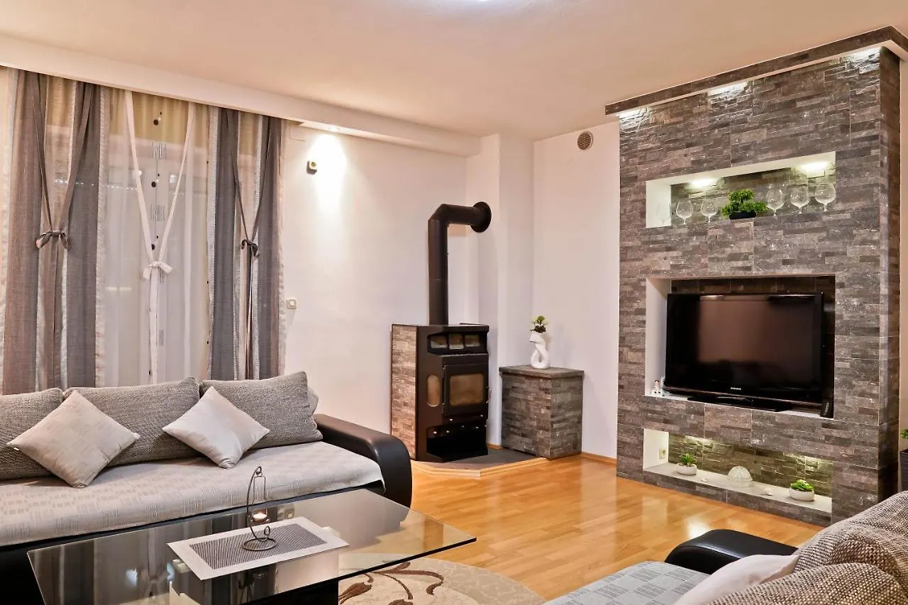 Apartment Suncica Pula