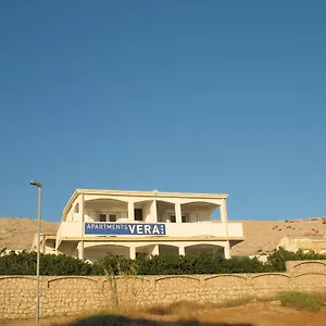 apartments-vera-pag.hotelinzadar.com/